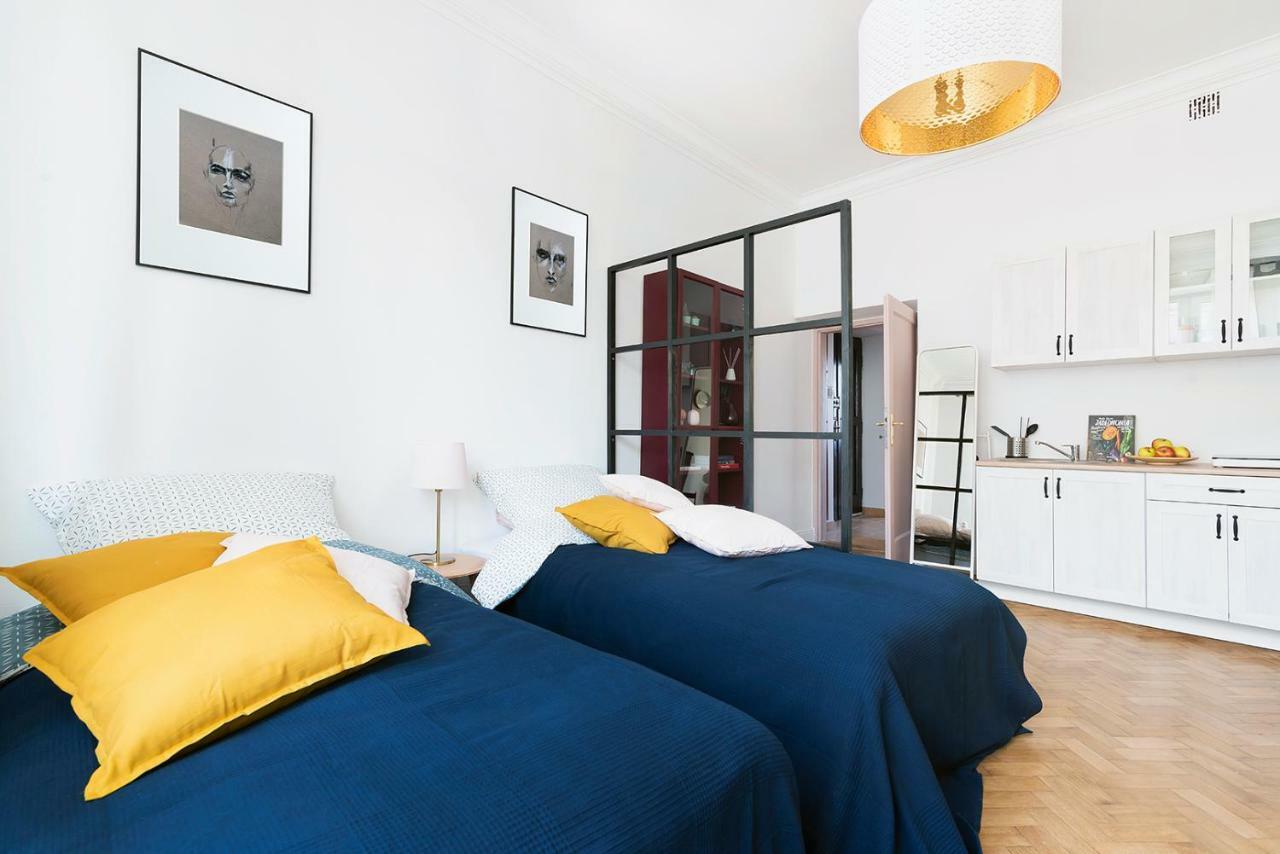 Galeria Apartment Люблин Екстериор снимка